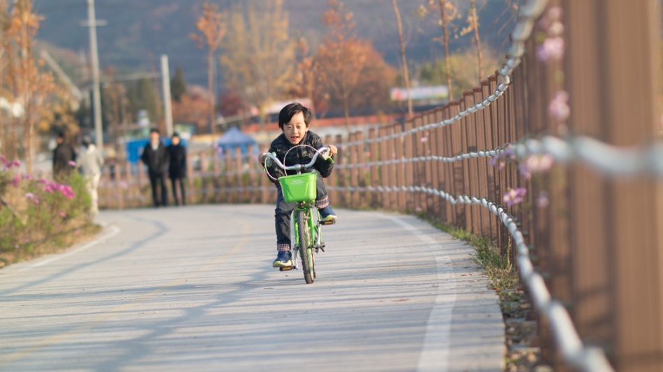 경기 광주 물안개공원 - 자전거타는 은결-7664.jpg