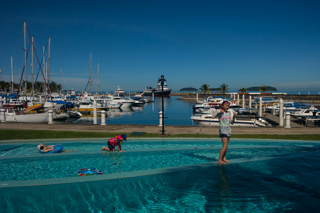 코타키나발루 여행(Travelogue to Kota Kinabalu) _ 수트라하버 리조트 40 MARINA & COUNTRY CLUB Swimming Pool