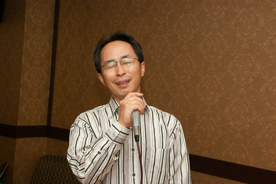 열정의 순간-디자인 품평 후 노래방에 가서 40