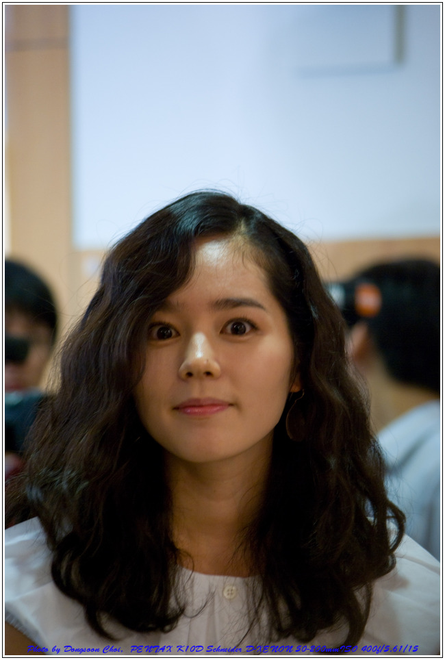  삼성 신제품 발표회에 참석한 한가인씨 