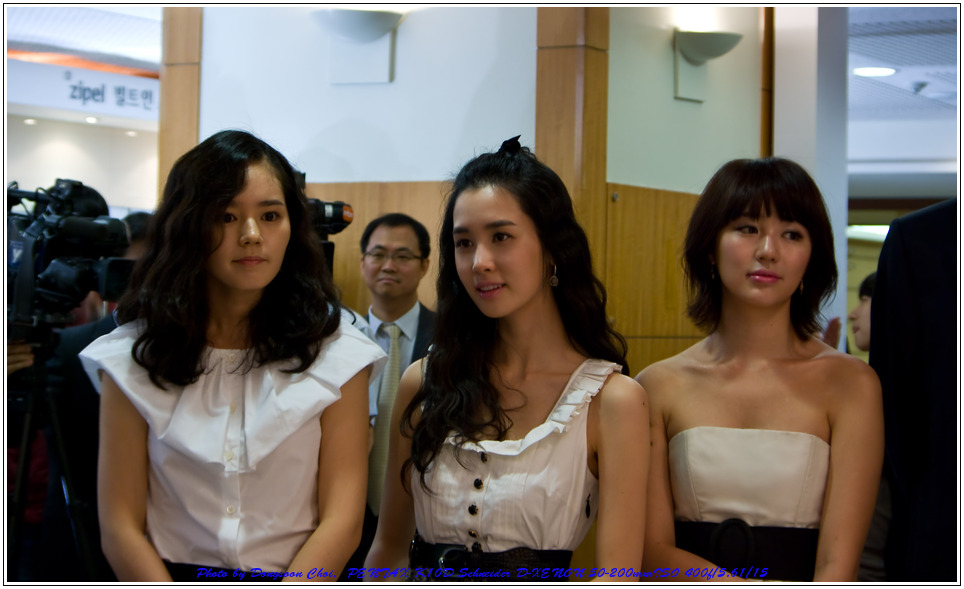 삼성 지펠 신제품 발표회장에서 한가인, 이다혜, 윤은혜 58 삼성 신제품 발표회에 참석한 한가인, 이다혜, 윤은혜씨