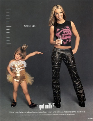 미국의 우유 소비 촉진 갓밀크 캠페인 Original 'got milk?' commercial 3 Got milk Grow up.jpg