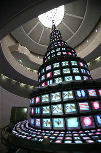 앱솔루트 아트마케팅 사례 - Absolut와 Art의 만남 93 ABSOLUT ART Joyce Tenne-son