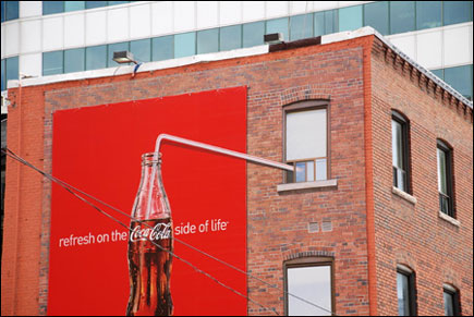 coke_3d_outdoor_ad_sm.jpg