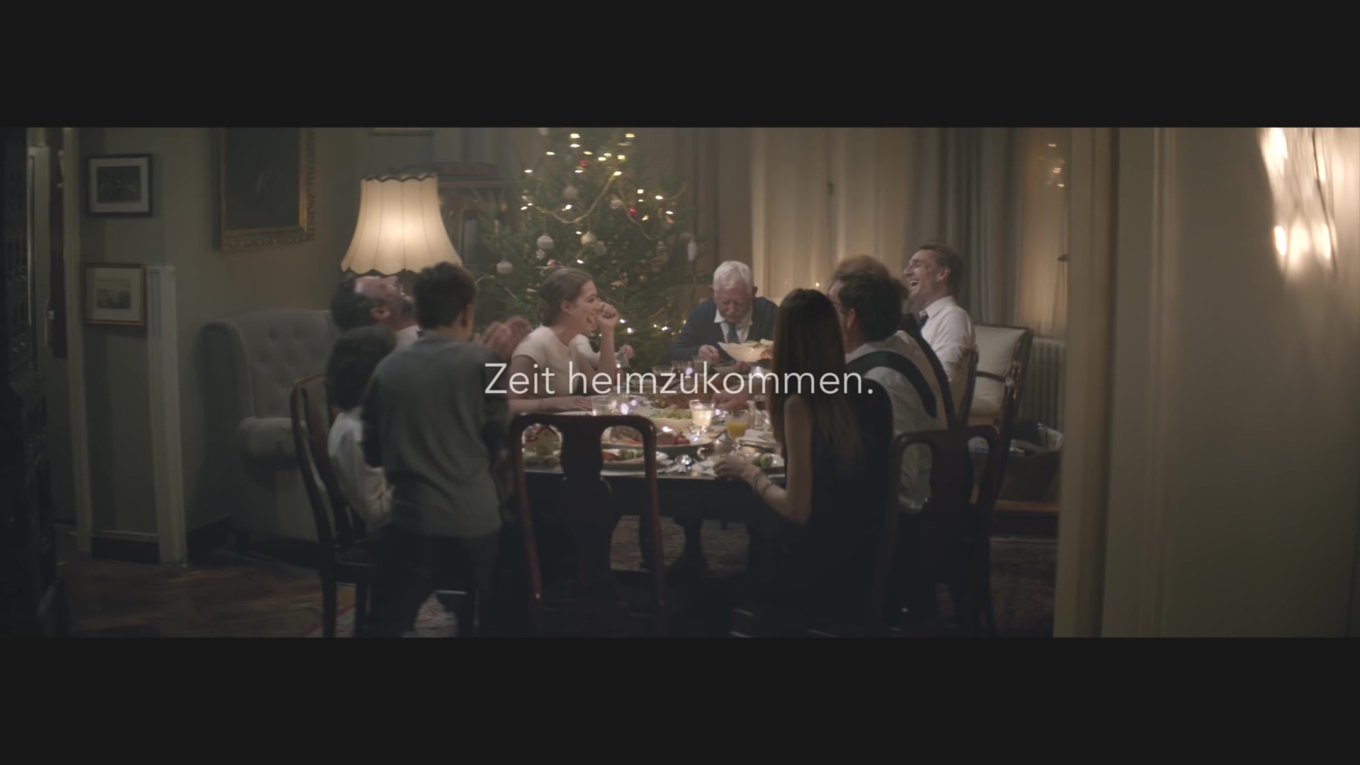 EDEKA Weihnachtsclip(독일 슈퍼마켓 크리마스 광고) - #heimkommen - YouTube (1080p).mp4_20151214_001827.343.jpg