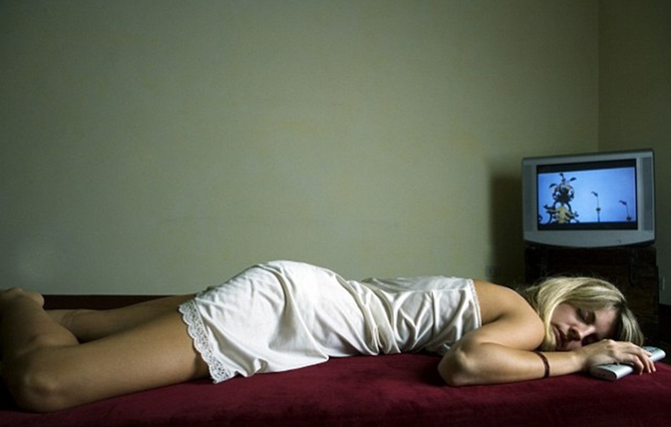 Usecase_watching tv and fall asleep.jpg