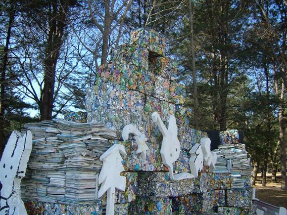 남이섬 쓸애기_알류미늄캔 조형물.jpg