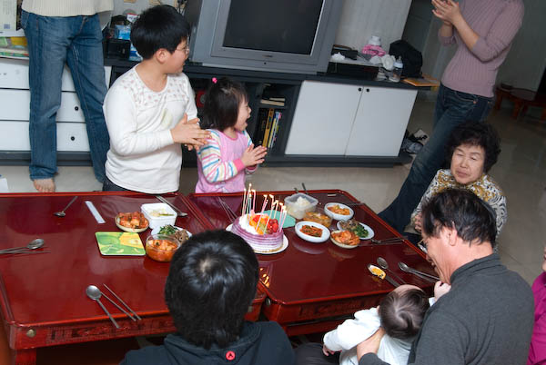 설날 풍경 - 대전에서 19 대전 할머니 생일측하노래-6210.jpg