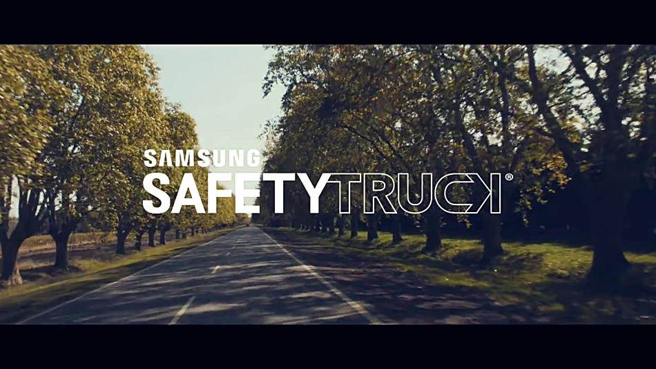 삼성 세이프티 트럭Samsung Safety Truck (English Version) - YouTube (720p).mp4_20160730_061653.768-18