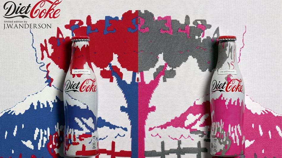 JW 앤더슨 jw Anderson X coca-cola-COURTESY.jpg