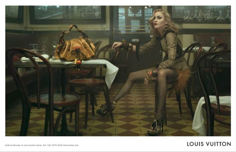 루이비통(Louis Vuitton)의 새 모델이 된 마돈나(Madonna)의 image 광고