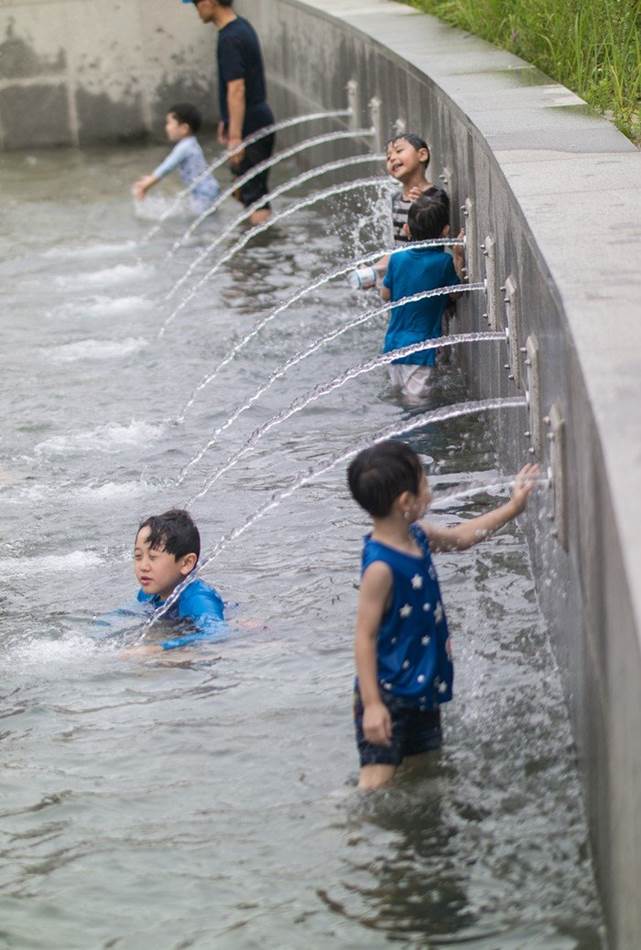 광교호수공원 풍경_물놀이-6813