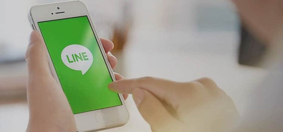 라인을 사용하는 모습.jpg