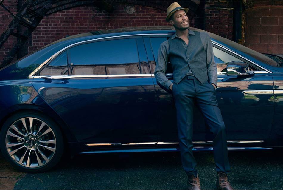 lincoln-continental-campaign-2017_%ec%95%a0%eb%8b%88-%eb%a0%88%eb%b3%b4%eb%b9%84%ec%b8%a0annie-leibovitz_10