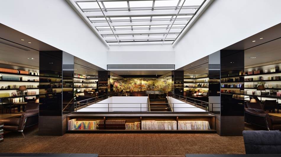 숲속의 도서관 다이칸야마 츠타야서점 - 라이프스타일 제안과 고객가치 창출로 서점의 미래를 만들다 27 다이칸야마 츠타야의 Anjin Library & Lounge_tsutaya_daikanyamatsutaya-main-02