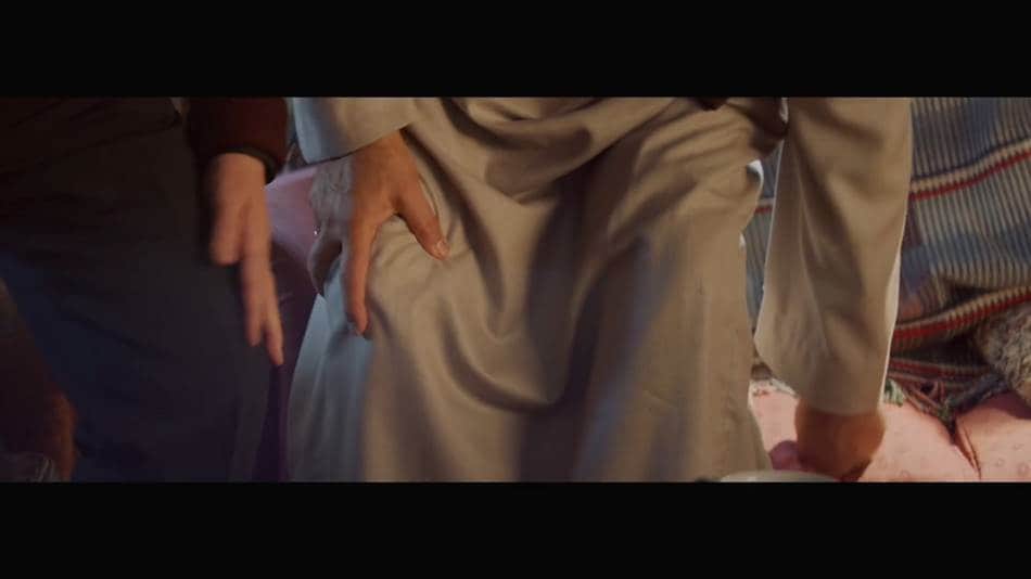 2015%eb%85%84-%ec%95%84%eb%a7%88%ec%a1%b4-%ed%94%84%eb%9d%bc%ec%9e%84-%ec%8b%9c%ec%a6%8c-%ea%b4%91%ea%b3%a0_new-amazon-prime-commercial-2016_a-priest-and-imam-meet-for-a-cup-of-tea05