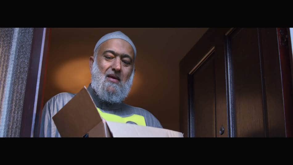 2015%eb%85%84-%ec%95%84%eb%a7%88%ec%a1%b4-%ed%94%84%eb%9d%bc%ec%9e%84-%ec%8b%9c%ec%a6%8c-%ea%b4%91%ea%b3%a0_new-amazon-prime-commercial-2016_a-priest-and-imam-meet-for-a-cup-of-tea13