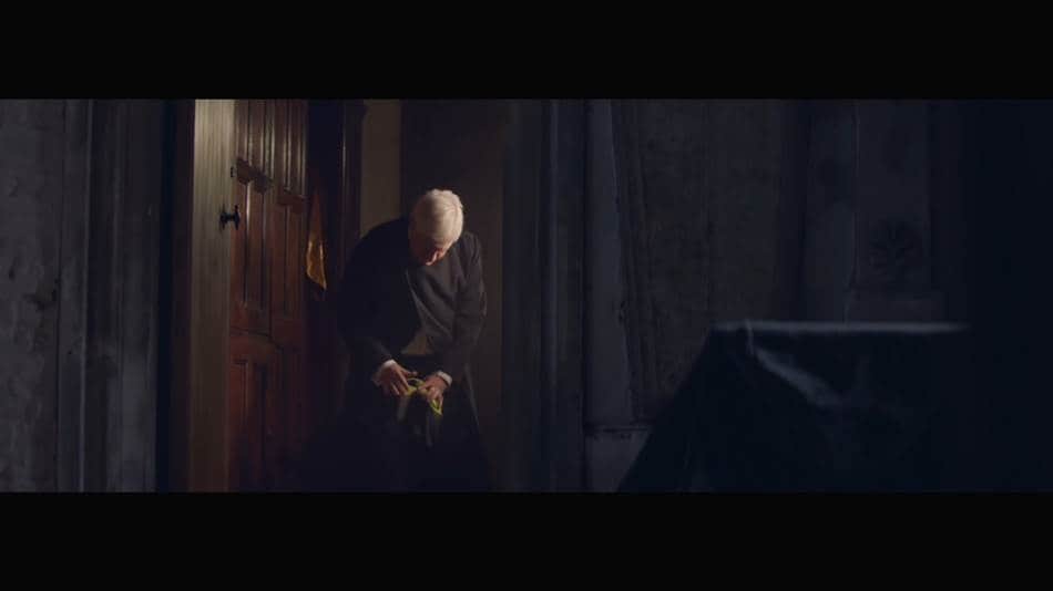 2015%eb%85%84-%ec%95%84%eb%a7%88%ec%a1%b4-%ed%94%84%eb%9d%bc%ec%9e%84-%ec%8b%9c%ec%a6%8c-%ea%b4%91%ea%b3%a0_new-amazon-prime-commercial-2016_a-priest-and-imam-meet-for-a-cup-of-tea14