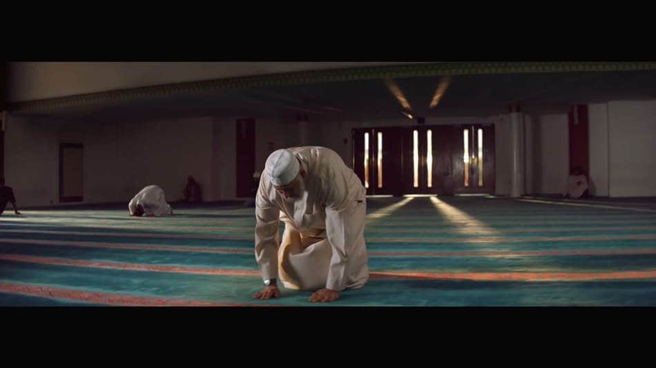 2015%eb%85%84-%ec%95%84%eb%a7%88%ec%a1%b4-%ed%94%84%eb%9d%bc%ec%9e%84-%ec%8b%9c%ec%a6%8c-%ea%b4%91%ea%b3%a0_new-amazon-prime-commercial-2016_a-priest-and-imam-meet-for-a-cup-of-tea17