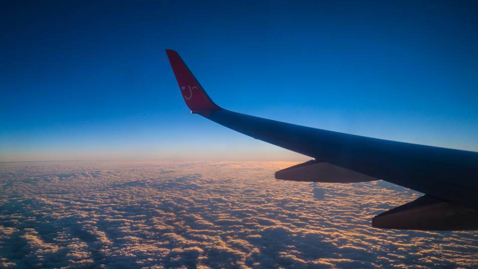 돌아오는 비행기에서 담아본 상공의 풍경