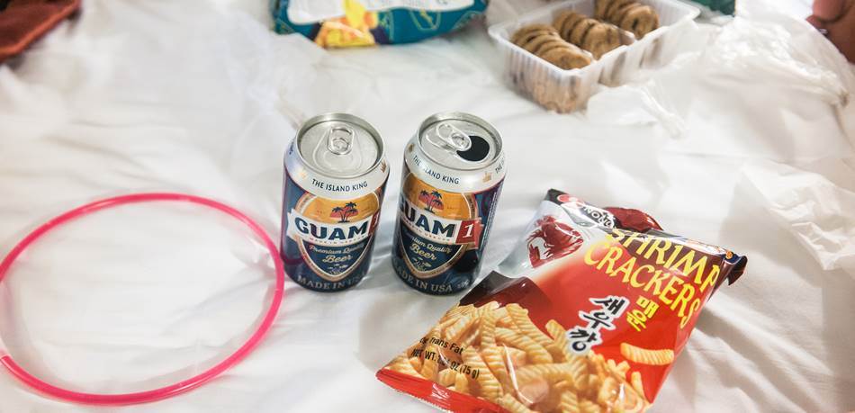 스플래시 다운 파티(Splash down Party)에 출발하기 앞서 괌 맥주 한잔