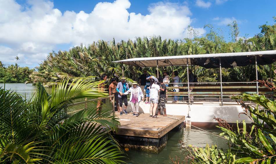 얼렁뚱땅 다녀온 괌(GUAM) 여행기 – 괌의 아름다움과 전통 문화가 가득한 정글 리버 쿠르즈(Riverboat Cruise) 25