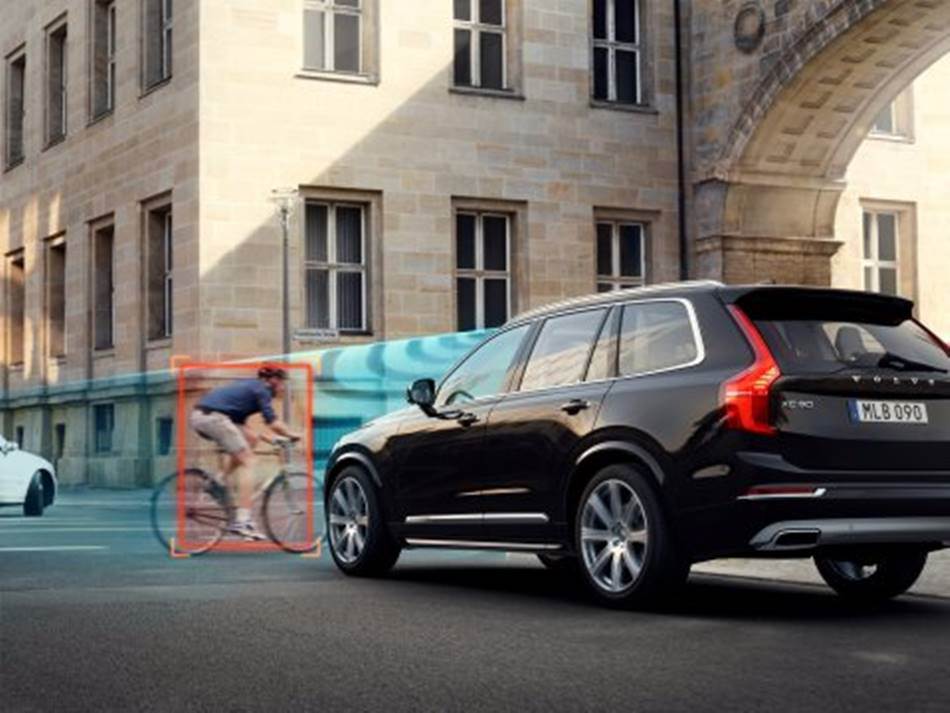 볼보 자율주행자동차 관련 이미지_The Volvo XC90