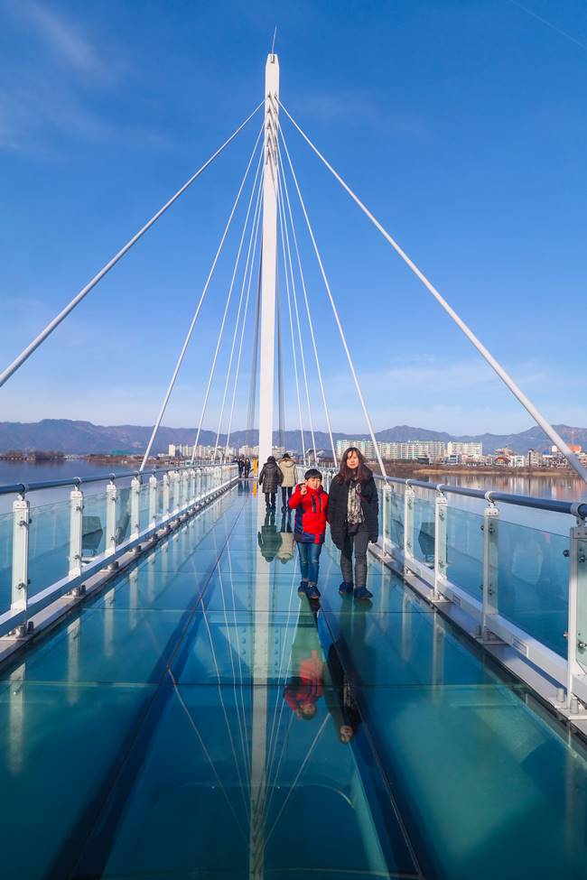 소양강 스카이워크를 걸으며