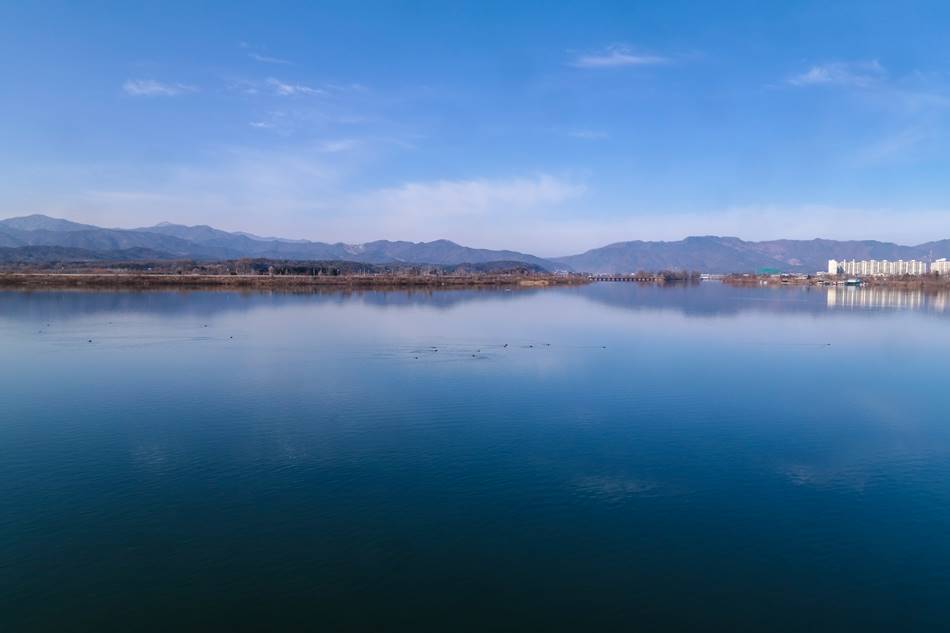 소양강 스카이워크에서 바로본 의암호 풍경