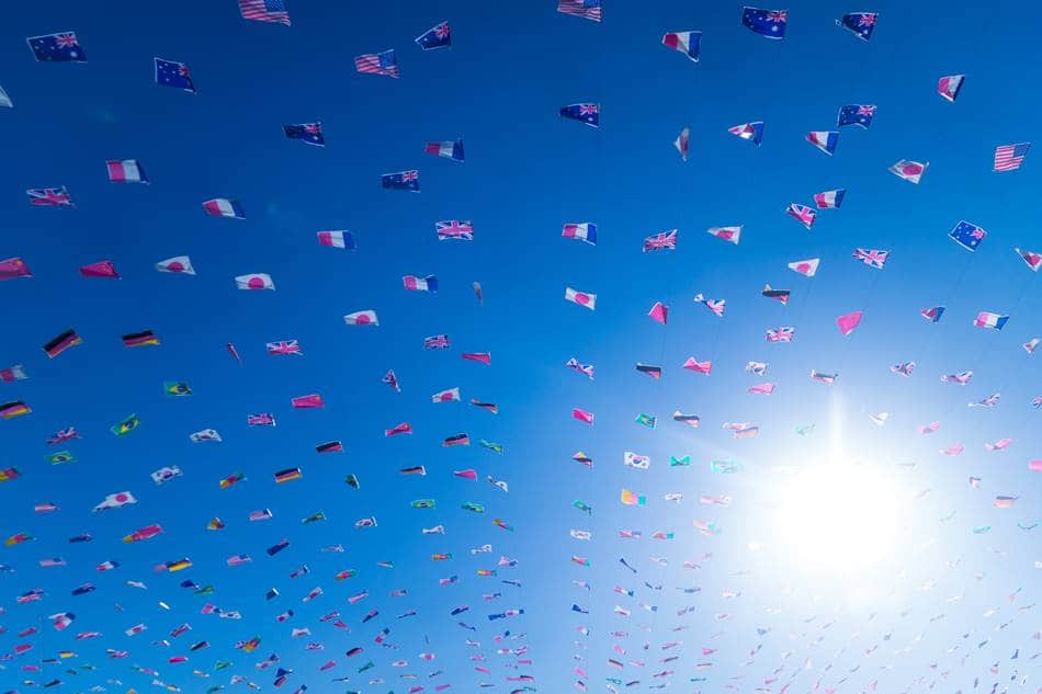 용인시청 광장 설매장에서 담아본 만국기