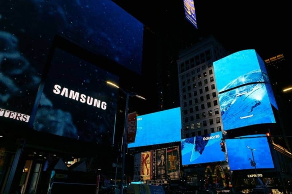 삼성 갤럭시 S8 언팩 행사 시 뉴욕 타임스퀘어 옥외광고 Galaxy S8 Time Square_OOH_Main Unpack20170330