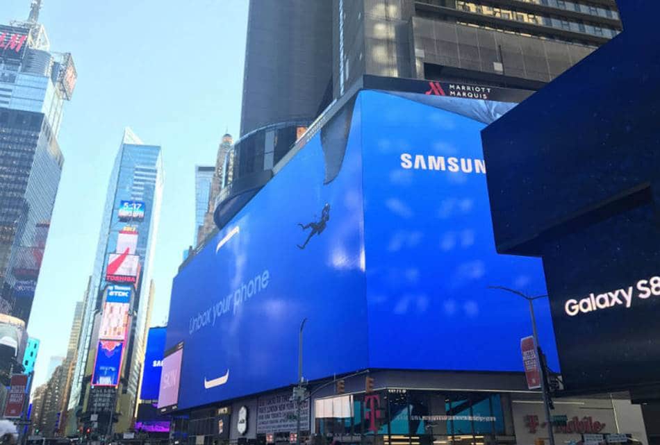 삼성 갤럭시 S8 언팩 행사 시 뉴욕 타임스퀘어 옥외광고 Galaxy S8 Time Square_OOH_Main Unpack20170330