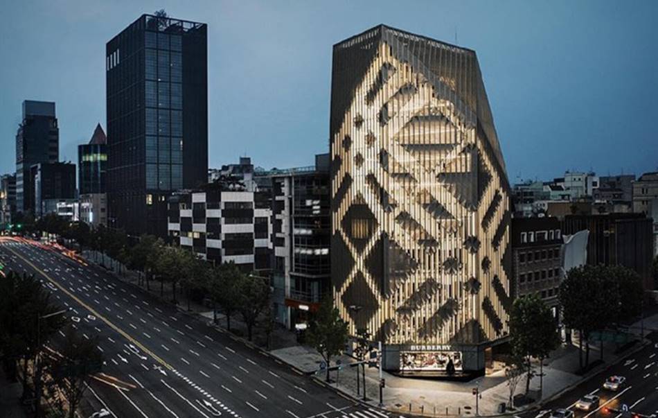 버버리 플래그쉽 스토어 서울