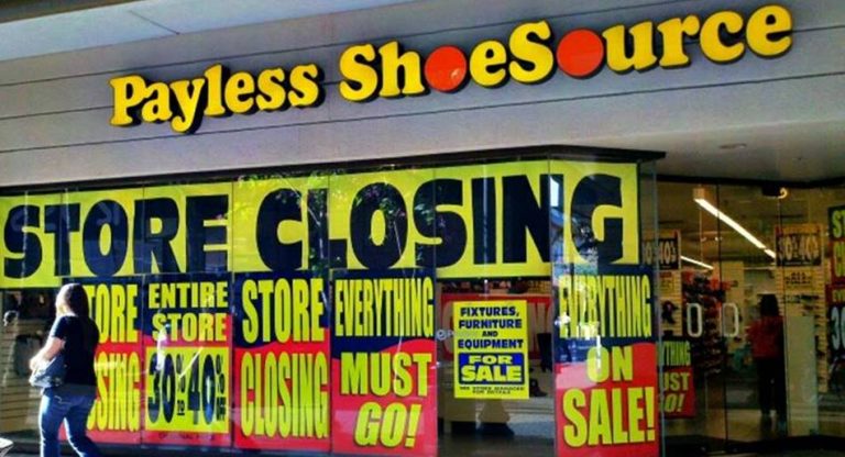 소매점의 몰락이 공식적으로 시작되다 ; The retail apocalypse has officially descended on America