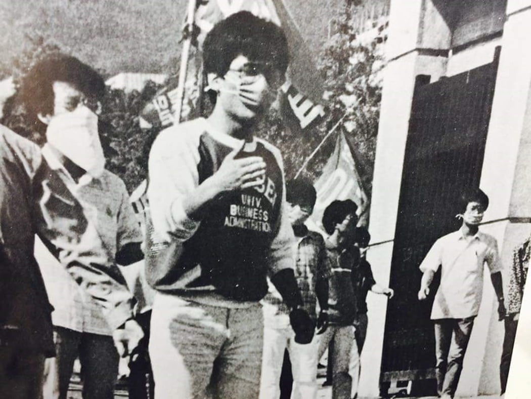 6월항쟁_이한열열사가 피격당하기 전 모습 그리고 뒤는 김사헌선배