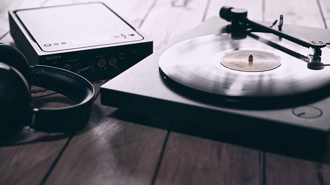 소니뮤직 MDR-1000X 아이유 광고 음악을 사랑하는 사람들을 위하여, for and by Music Lovers 광고 스틸컷02