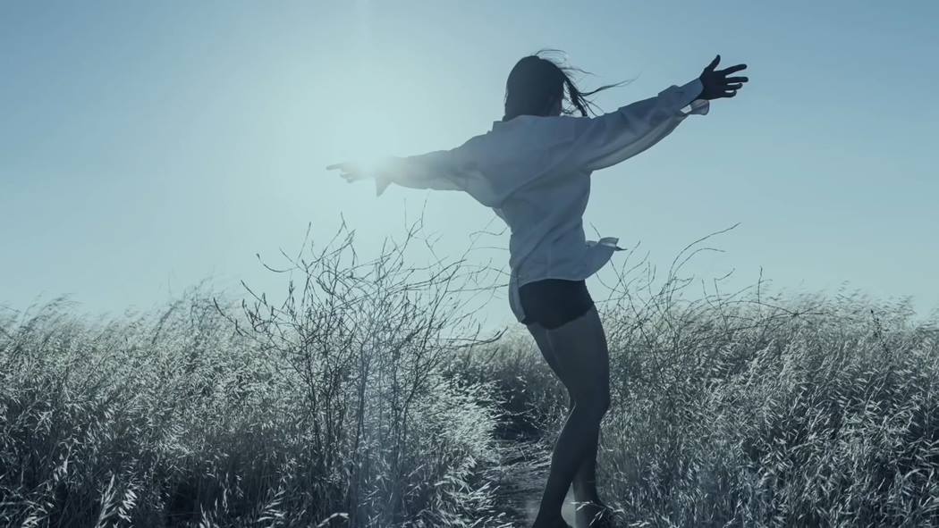 소니뮤직 MDR-1000X 아이유 광고 음악을 사랑하는 사람들을 위하여, for and by Music Lovers 광고 스틸컷29