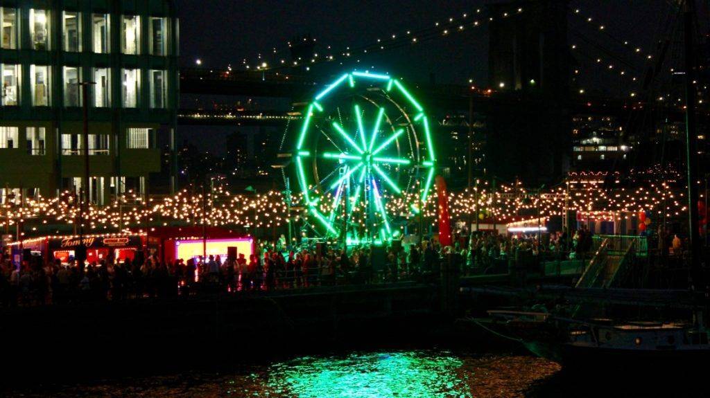 타미힐피거(TOMMY HILFIGER) 뉴욕 카니발 2016년 9월 사진 출처 Plumage 59