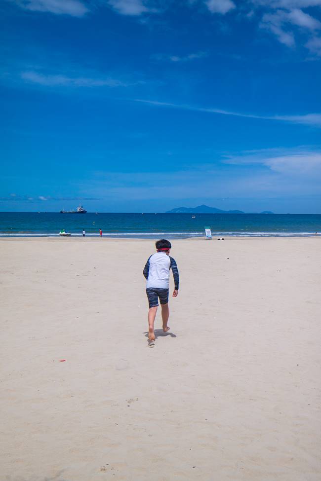 미키 비치(My Khe Beach)로 달려가는 은결 바다가 좋아-3389