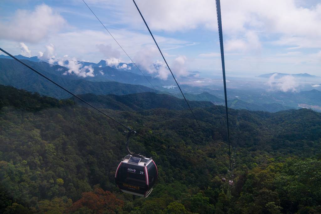바나힐_바니힐로 올라가는 케이블카에서 바라본 풍경-4012