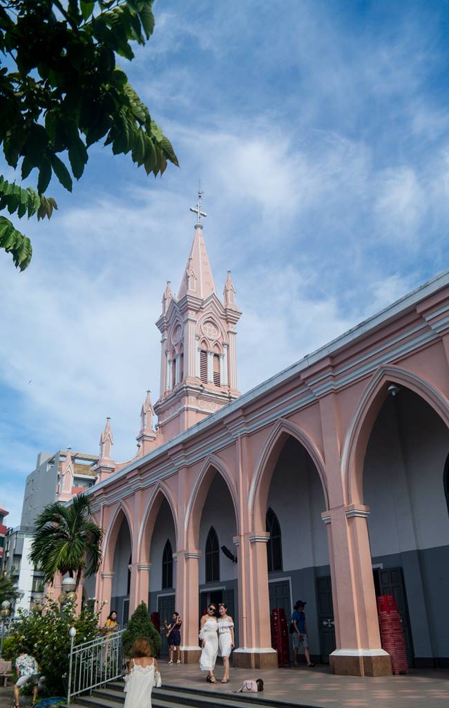 베트남 다낭 여행 - 다낭 대성당을 옆에서 바라본 풍경