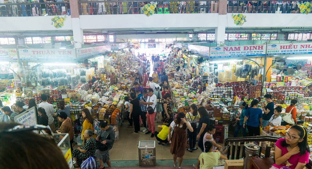 베트남 다낭 여행 - 다낭 한마켓 2층으로 오르는 계단에서 담아본 전경-3700