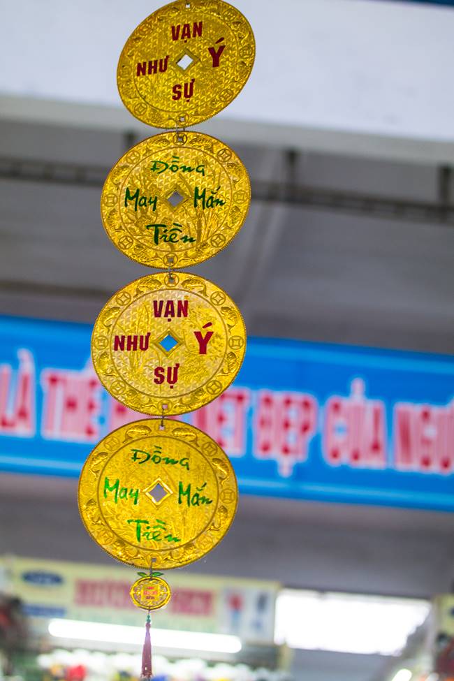 베트남 다낭 여행 - 다낭 한마켓 천장에 달린 장식-3715