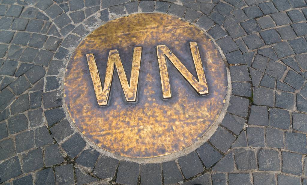 베트남 다낭 여행 - 바나 힐(Bana Hill) 골목 풍경 방향 표지