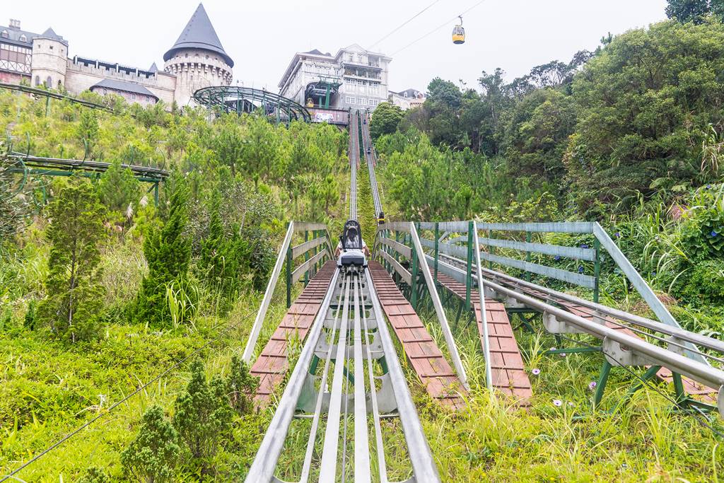 베트남 다낭 여행 - 바나 힐(Bana Hill) 모노레일 출발지로 돌아가는 구간에서