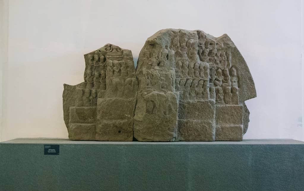 참 조각 박물관 조각품