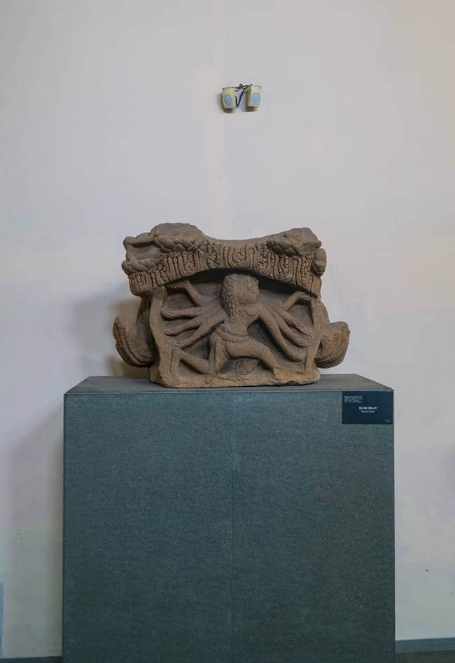 참 조각 박물관 조각품