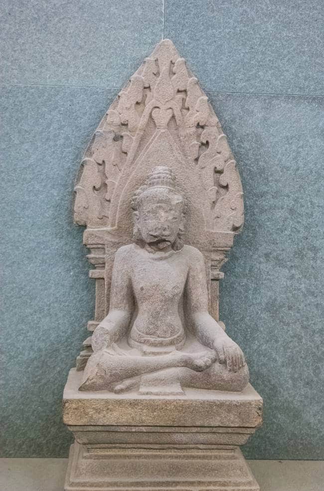 참 조각 박물관 조각품