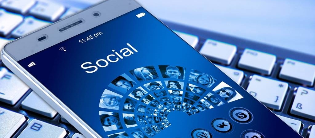 Featured_쇼셜 모바일 mobile-phone-1917737