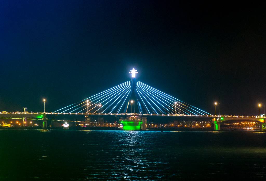 베트남 다낭 한강 야경 송한다리 01